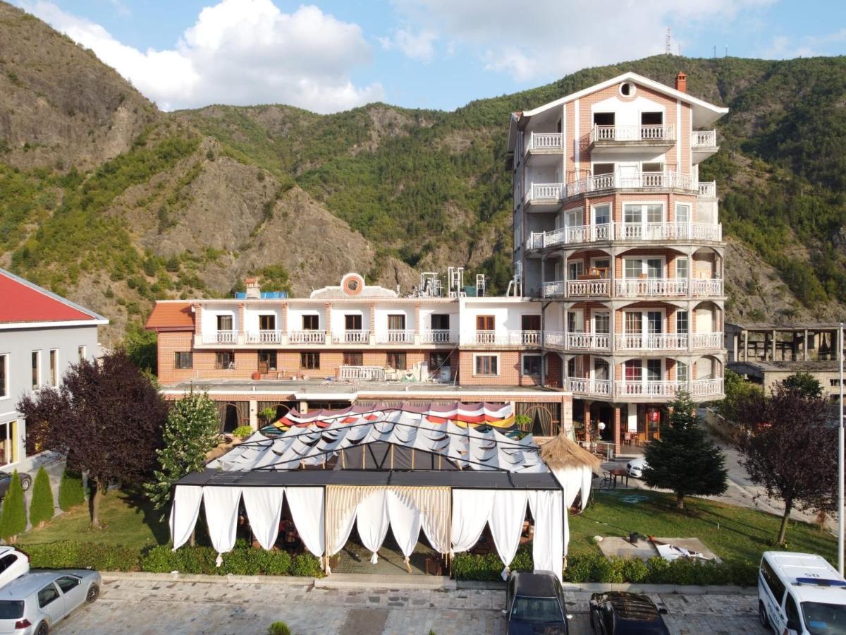 Hotel Internacional Gym & Spa Fushe-Arrez Zewnętrze zdjęcie