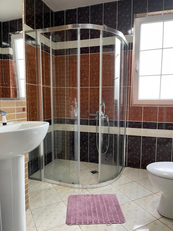 Hotel Internacional Gym & Spa Fushe-Arrez Zewnętrze zdjęcie